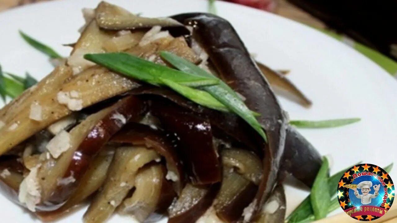 Маринованные баклажаны быстрого приготовления с чесноком и зеленью. Баклажаны в маринаде. Маринованные баклажаны. Как приготовить баклажаны с уксусом. Баклажаны с грецким орехом на зиму.