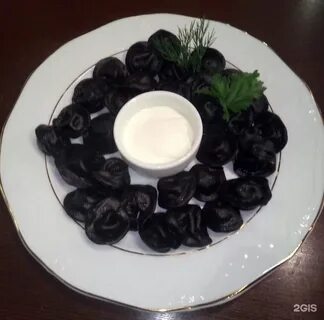 Черные пельмени