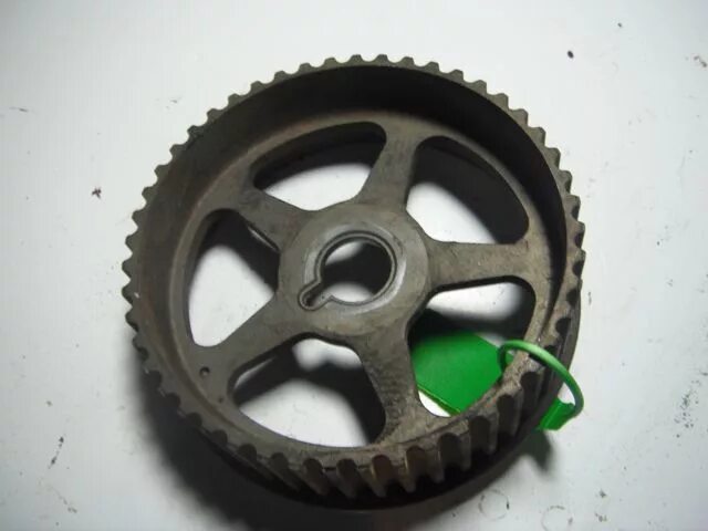 Шкив распредвала ауди 80. 8 adr. Шкив распредвала двигателя. Шестерня распредвала renault  866 844. 8 adr.