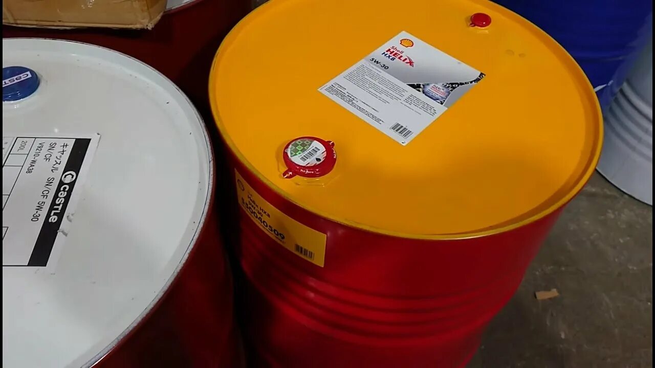 Проверить масло shell. Shell бочка 5w30. Бочка Шелл hx8 5w40. Shell бочка 5w30 eu. Shell Helix Ultra 5w40 бочка.