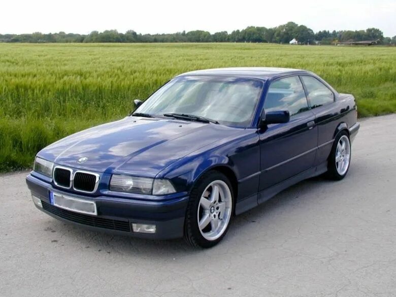 Авито бмв 3. Bmw e36 325i. bmw e36 2003. бмв 3 кузов е36. bmw e36 2001.