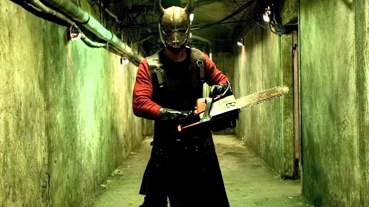 Let the bodies. Хостел фильм 2005 бензопила.