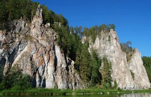Скала олень