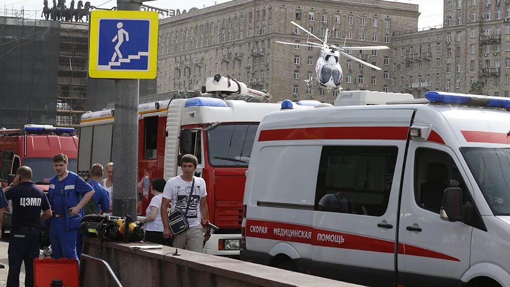 Авария в метро Славянский бульвар парк Победы. Авария на Арбатско-Покровской линии 2014. Авария парк Победы Славянский бульвар. Авария метро Славянский бульвар 2014. 15 апреля 2011