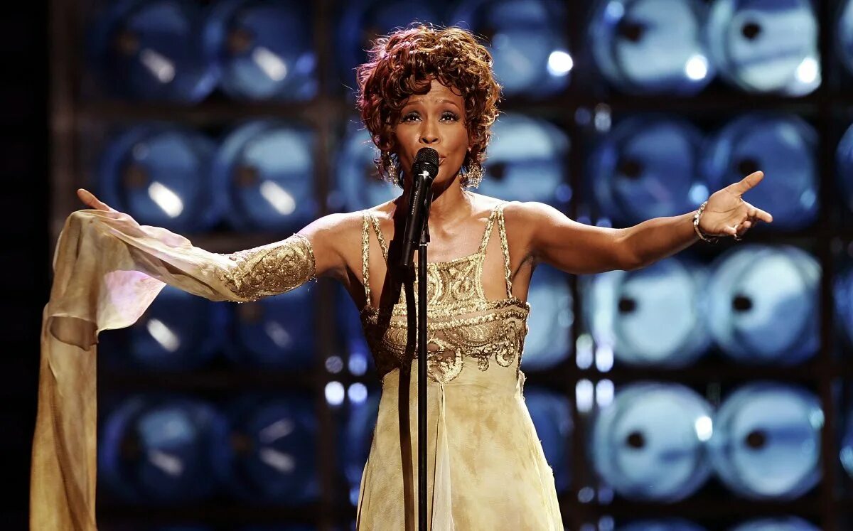 уитни хьюстон. певица 7 букв хьюстон фото. уитни хьюстон. элизабет хьюстон. хьюстон диапазон голоса.