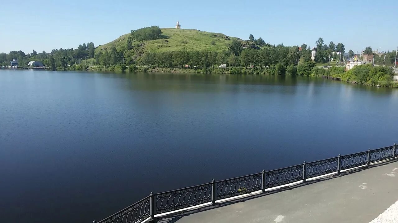 Горноуральский поселок. Берег нижний тагил. Тагильский пруд нижний тагил. Набережная тагильского пруда нижний тагил. Выйский пруд нижний тагил.