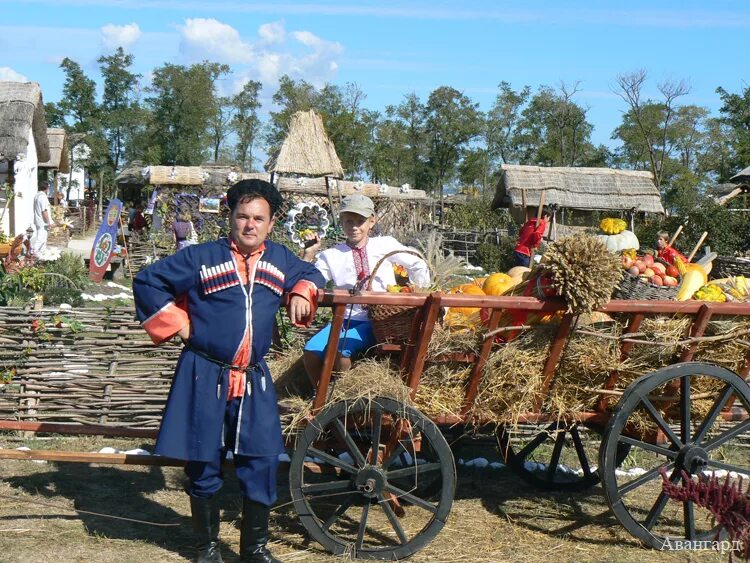 Казачьи станицы краснодарского края. Атамань Казачья станица. Казачья станица Атамань Краснодарский край. Кубанские казаки Атамань. Казачий Хутор Атамань.