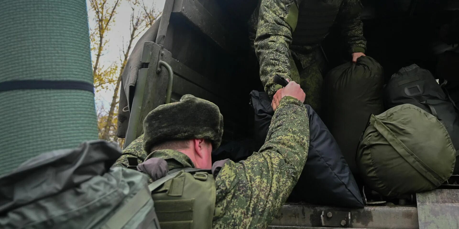 Мобилизационная сми. Мобилизация. Мобилизация СМИ. Экипировка российского солдата 2022. Вертикальная мобилизация.