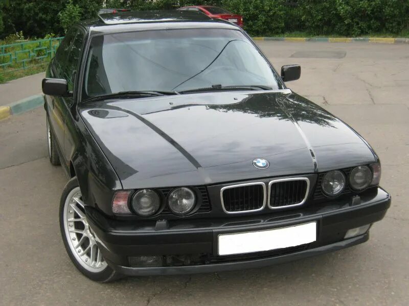 Как выглядит е34. Bmw e34 за 85000 рублей. бмв е34 за 3500000. бмв за 150000. е34 выцветшая.