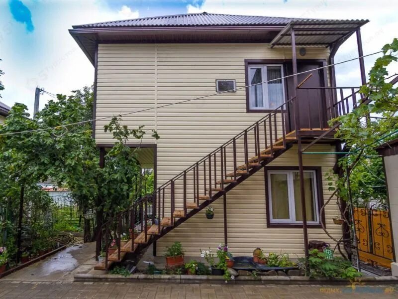 Ольгинка южный двор морская 1. Небуг ул набережная 15. Алтум небуг. Небуг частный сектор. Небуг частный сектор 2022.