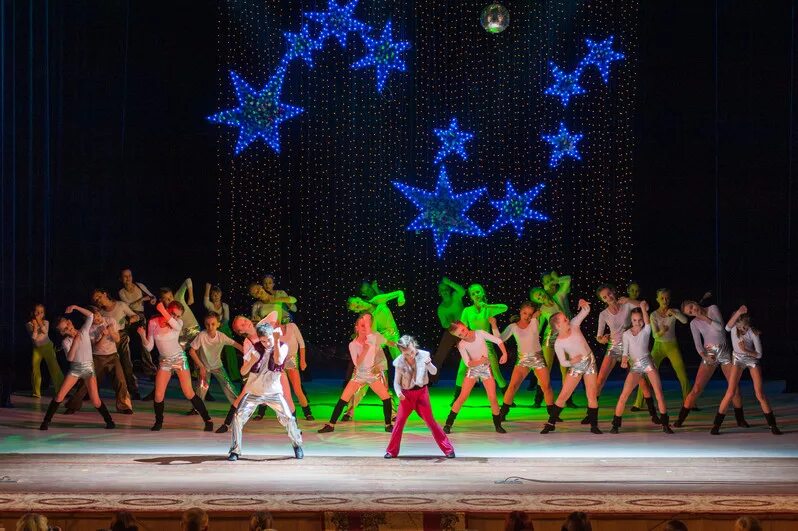 студия танца нон стоп екатеринбург. танцевальный коллектив нон стоп. ансамбль танца нон стоп железногорск. коллектив современного танца. ансамбль современного эстрадного танца нон стоп екатеринбург.