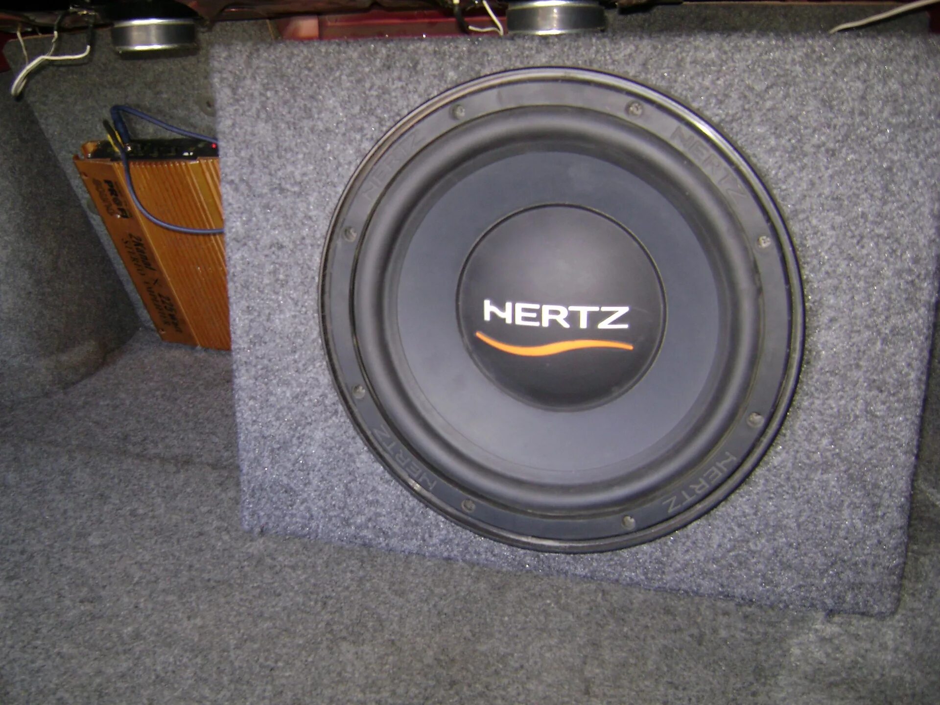 Сабвуфер pioneer s-w160s-k. 700 герц. Сабвуфер hertz energy es 300. Hertz ebx 200 r. 700 герц.