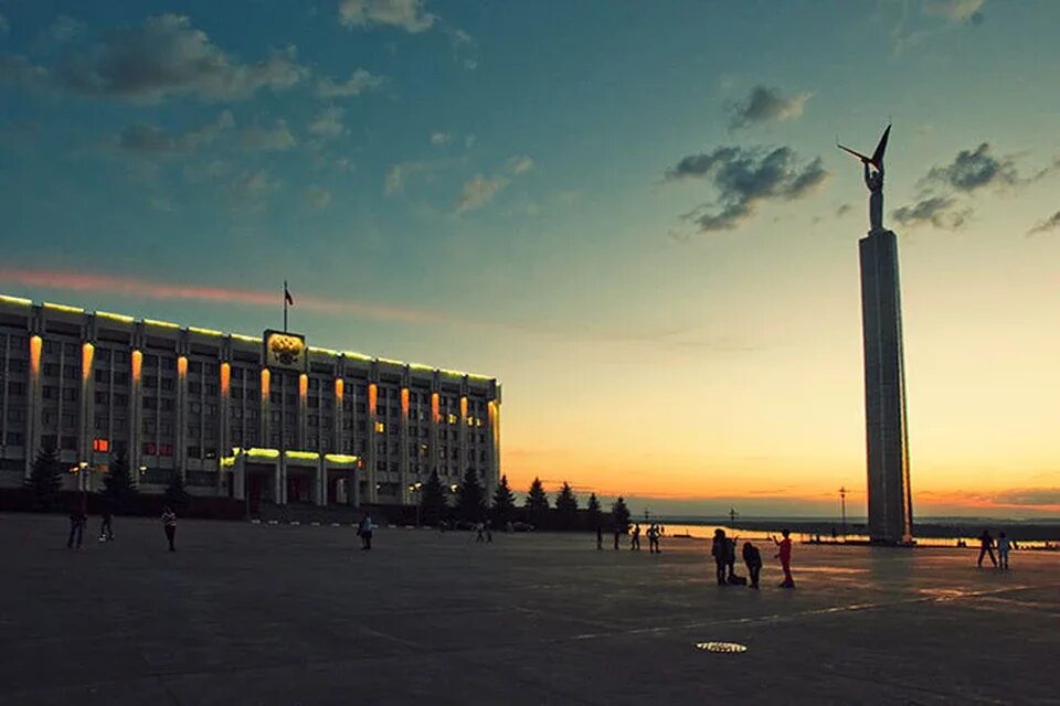 Г самара самарская площадь. Площадь славы самара. самарская площадь, площадь славы. вид с площади славы самара. площадь славы в самаре летом.