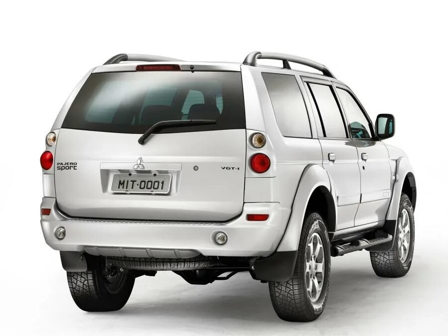 Mitsubishi где купить. Mitsubishi Pajero Sport 2010. Митсубиши Паджеро спорт 2010. Mitsubishi Pajero Sport 2009. Pajero Sport 2008.