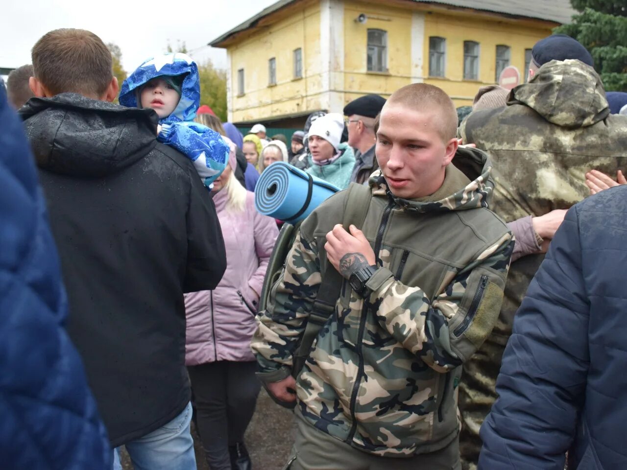 Мобилизация в россии слухи. Мобилизация в Туле. Военнослужащие России. В поддержку Российской армии. Мобилизация в Тульской области.