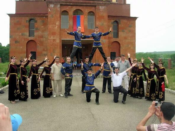 Первый в республике национальный. Армянская Церковь Апшеронск. Армянская Церковь в Краснодаре. Народы Краснодарского края. Кубанские армяне.