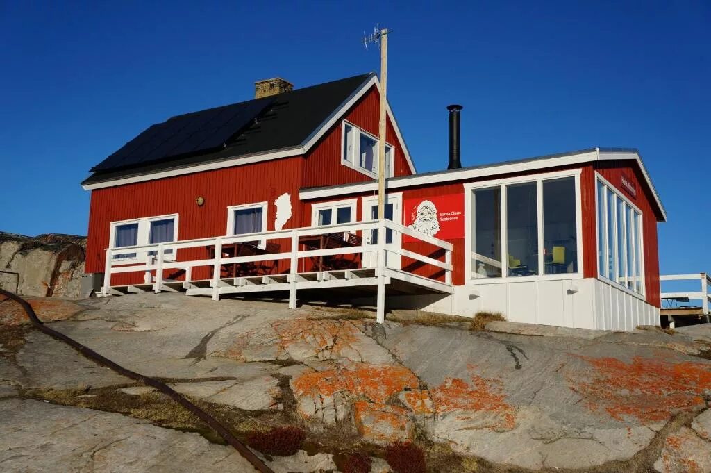 Гренландия отели. Иглу отель в гренландии. Нуук отели. Отель greenland hotel абхазия. Отель greenland.