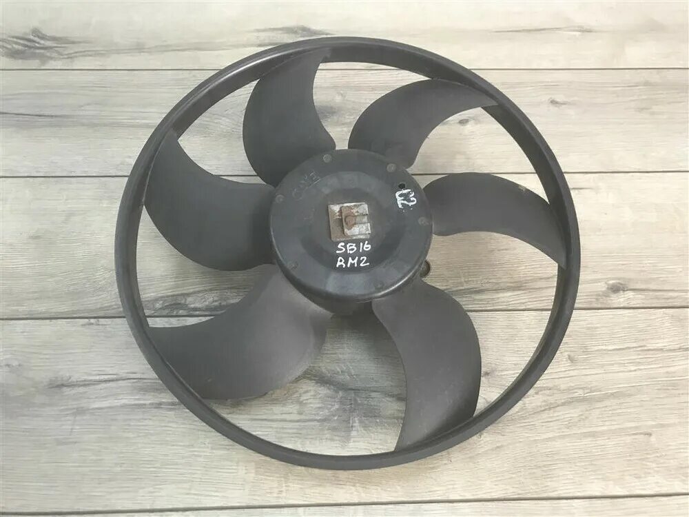 Вентилятор охлаждения симбол 2006. Вентилятор охлаждения рено меган 2. Мотор вентилятора охлаждения рено меган 2. Вентилятор охлаждения рено меган 3. 7701069286 renault вентилятор радиатора.