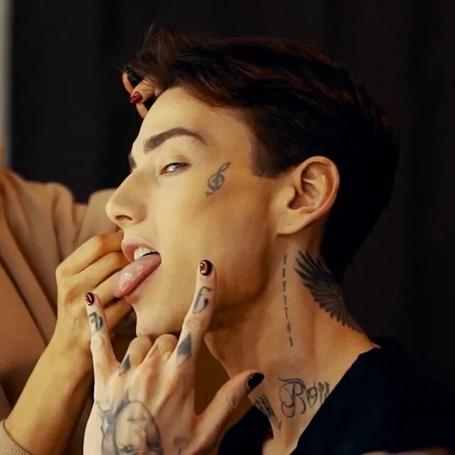 виа синяя птица моя любовь жива. русские романсы пластинка. холидей бой клип. Xolidayboy моя. пение русского романса.