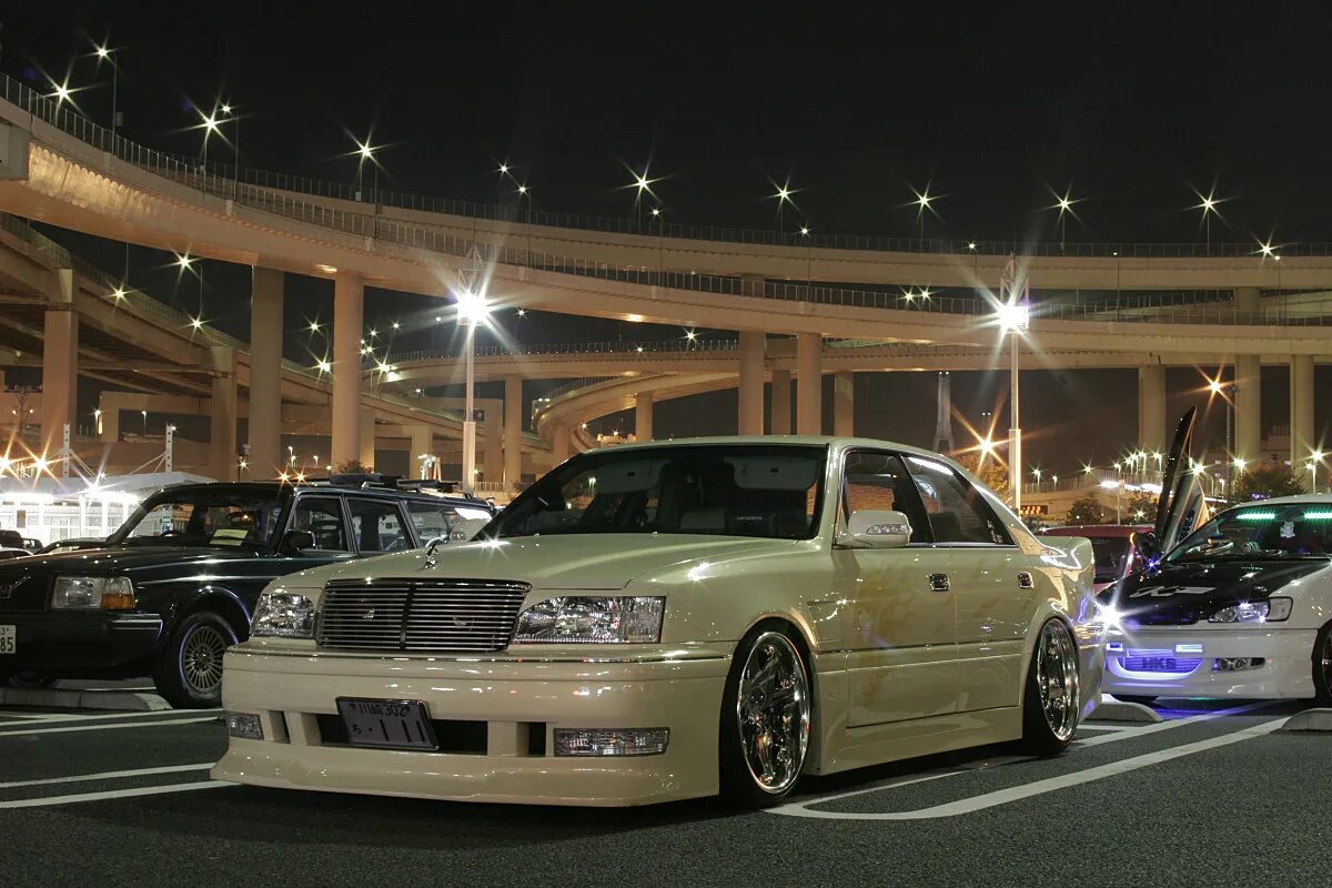 Toyota Crown s170 стенс. Toyota Crown s150. Toyota Crown s150 stance. Toyota Crown s150 VIP Style.