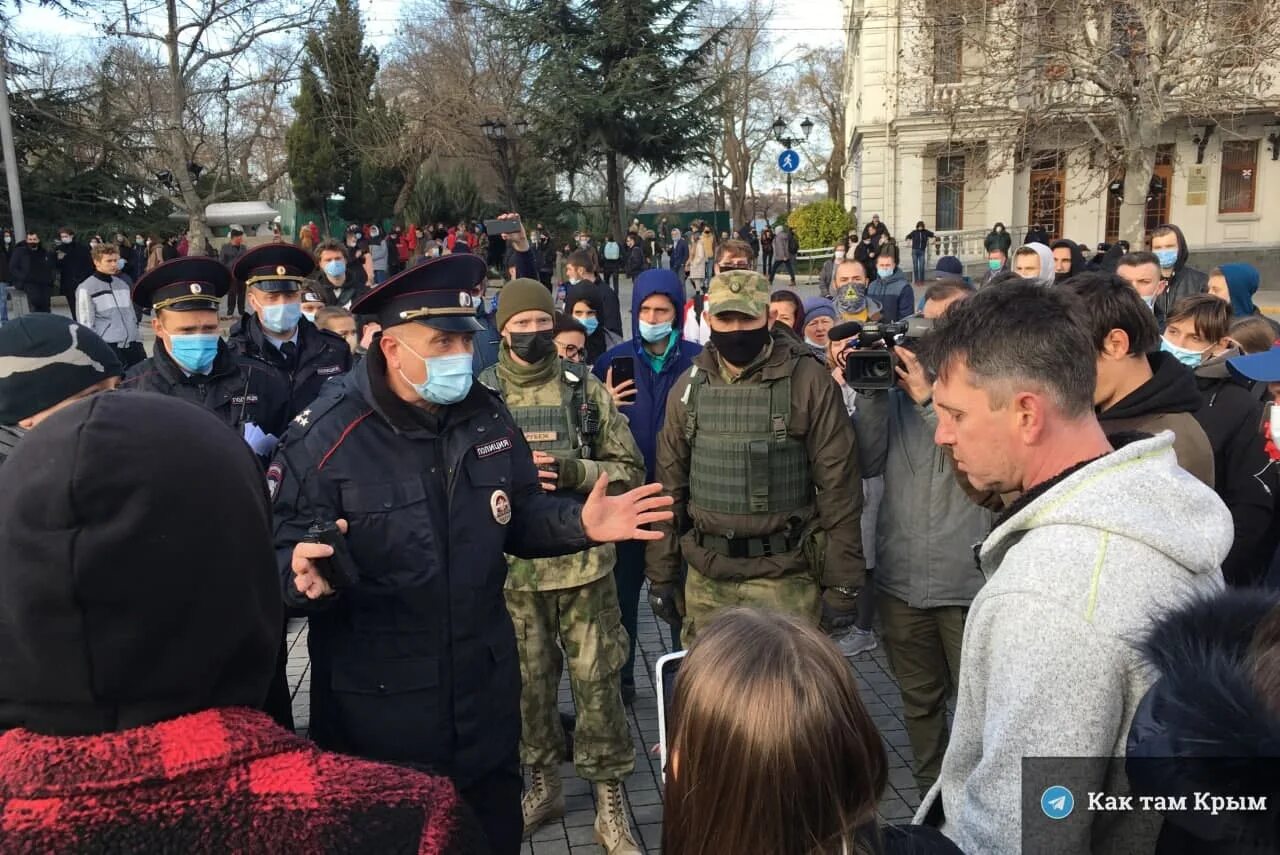 Протесты в Крыму. Митинг в Севастополе. Крым митинг 23 января. Протесты в Крыму 2014. Февраль 2014 года севастополь