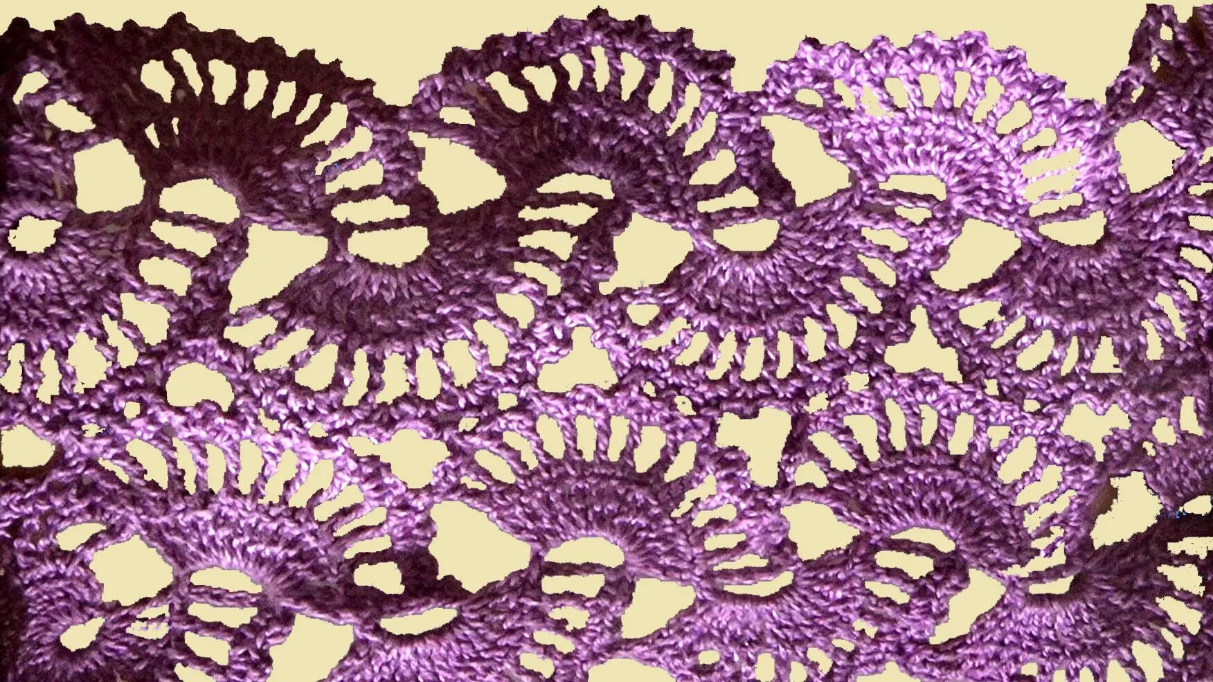 Брюггское кружево. Кружево видео уроки. Ирландское кружево нерегулярная сетка видео. Розовое кружево крючком. Трилистник крючком для ирландского кружева.