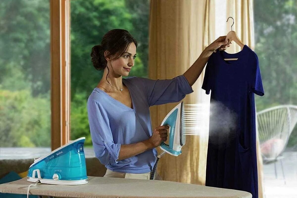 Парогенератор для глажки одежды филипс. Отпариватель philips comfort touch gc552/40 розовый. Вертикальная глажка одежды. Вертикальная глажка одежды. Отпариватель для одежды philips gc557/30.
