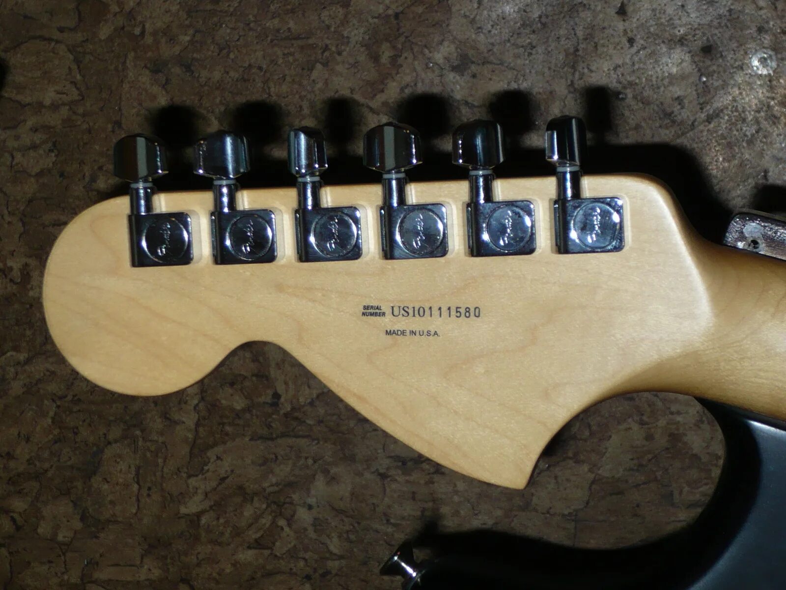 серийный номер фендер стратокастер. проверка номера fender. Fender jazz bass serial number z6014718. серийный номер гитары fender jazz bass. Fender telecaster серийный номер.