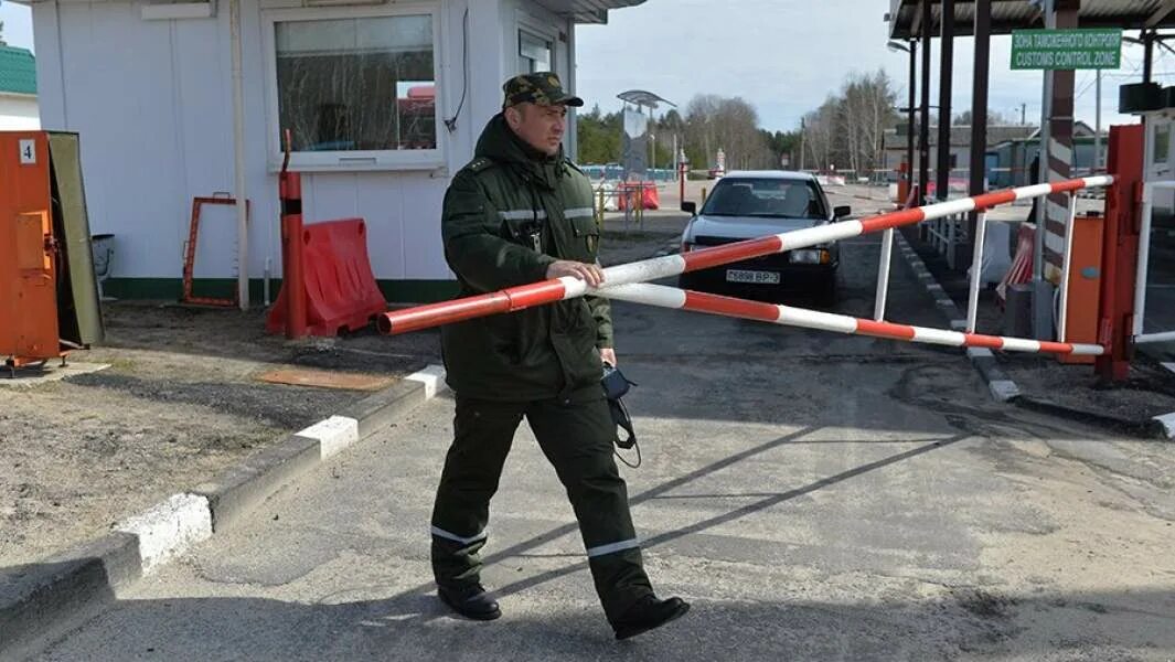 Белорусско-украинская граница. Белорусско-украинская граница. Пограничный забор. Беларусь границы. Беларусь границы.