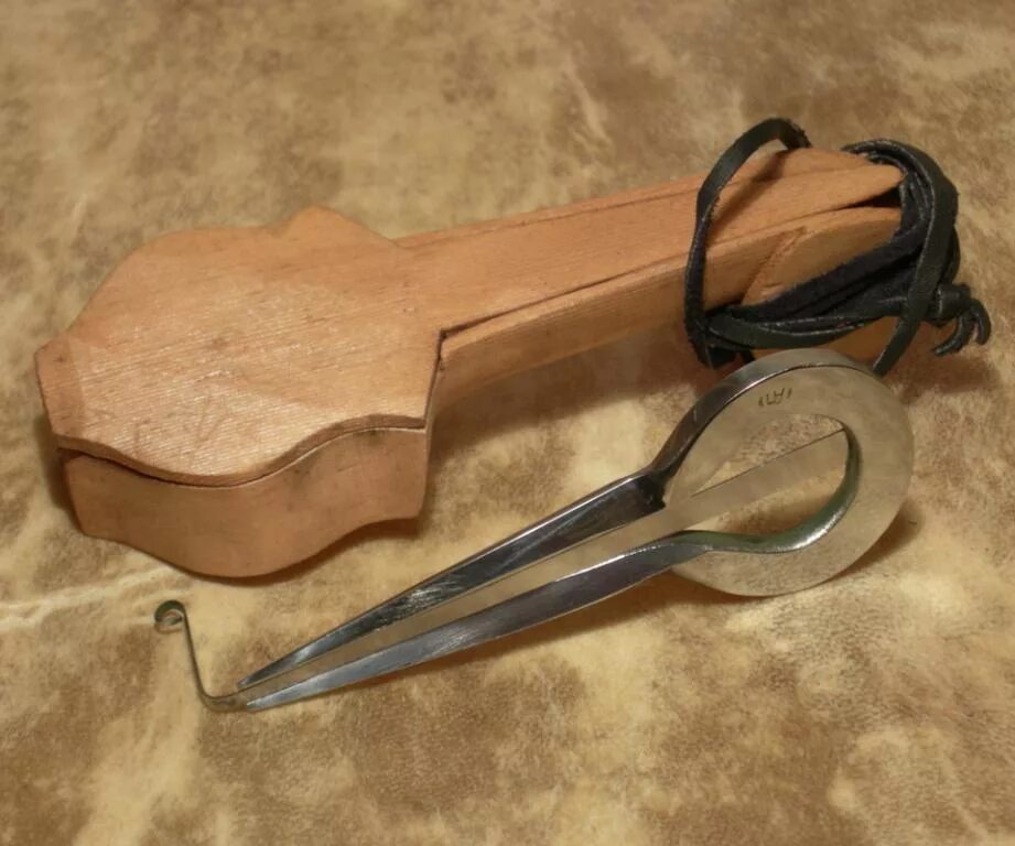 Национальный инструмент якутов хомус. Хомус Якутский инструмент варган. Якутский народный инструмент хомус. Якутский инструмент губной хомус. Варганная