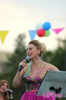 Roza zergerli istedim перевод песни на русский