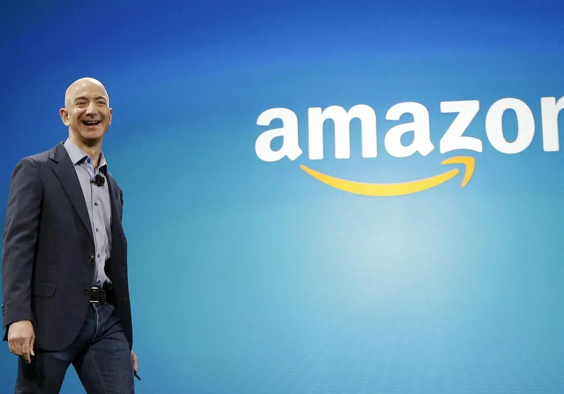 Amazon d. The Amazon. Безос Forbes. Джефф Безос выходит из авто. Продажи Амазон успех.