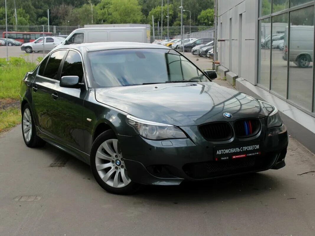 Бмв 5 автомат. Е60 550i. Bmw 5 2020. Бмв 530 черный. Бмв 5 белая дизель.
