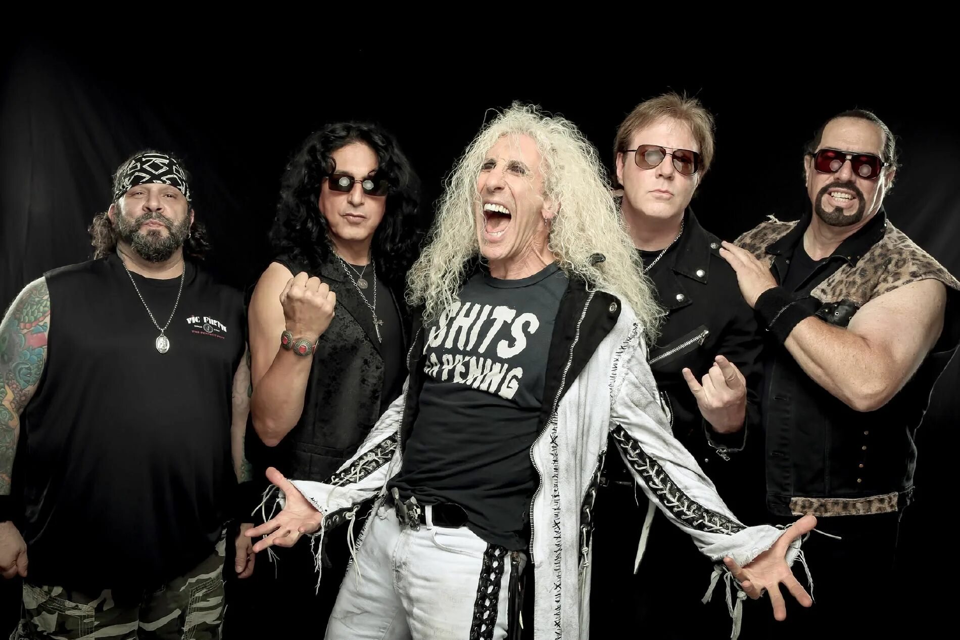 Металл группы. Twisted sister глэм. Venom band. Helloween группа 2021. Группа venom 1981.