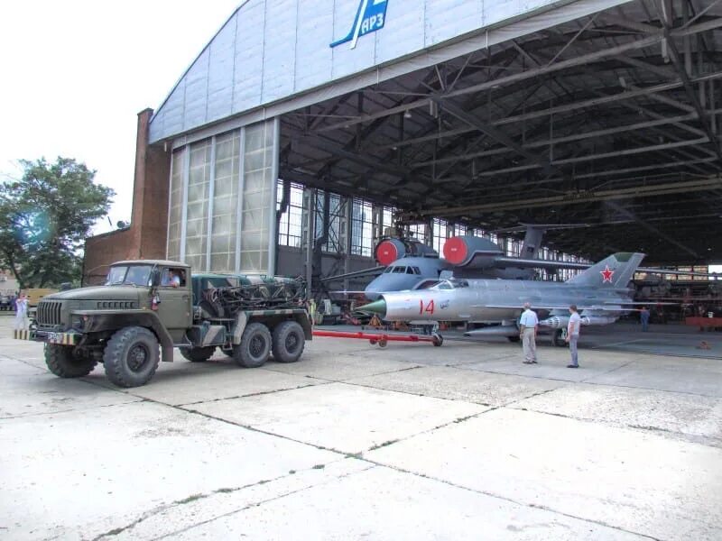 325 авиационный ремонтный завод таганрог. 325 авиационный ремонтный завод. 325 ремонтный завод таганрог. Старорусский авиаремонтный завод. 308 авиационный ремонтный завод (308 арз).