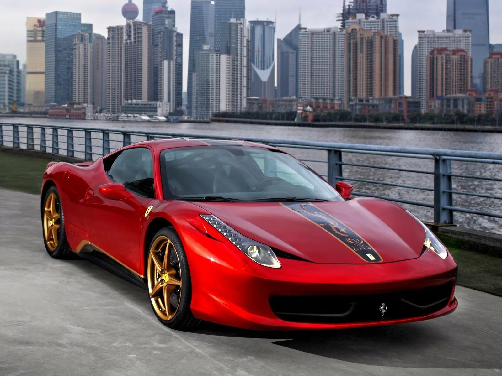 Красные машины фото. Ferrari. Ferrari 458 Italia спортивный автомобиль. Феррари 458 Спешиал. Ferrari 458 Italia красная.