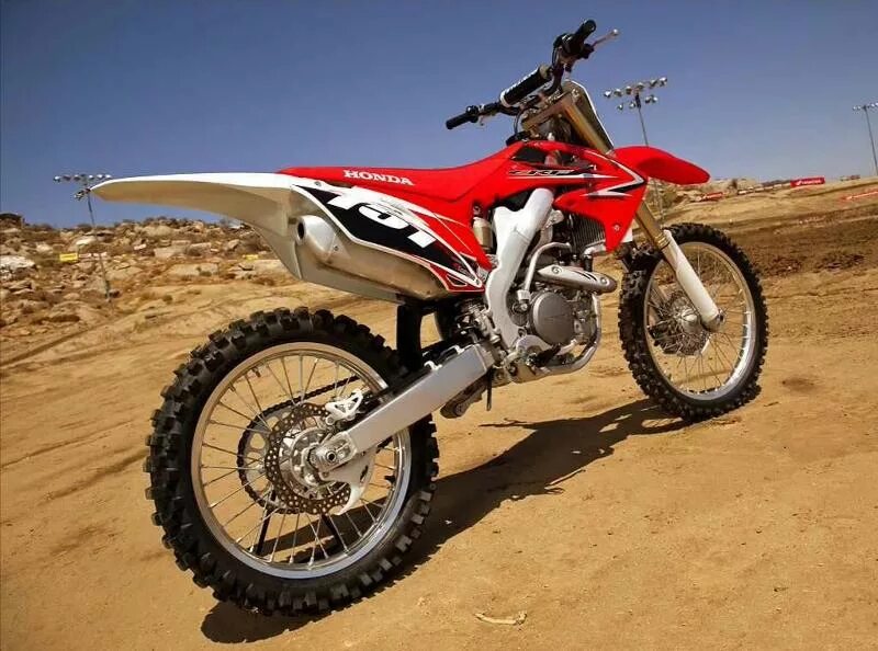 Кроссовые байки. Honda CRF 250. Honda 250 кросс. Хонда 250 кросс эндуро. Honda CRF-150 Enduro.