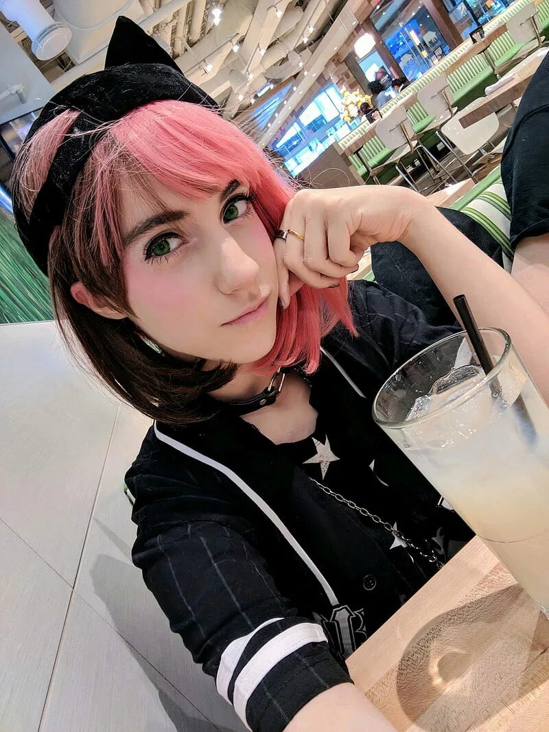 Красивые девушки Lana Rain. Lana Rain Pink hair. Lana Rain exhibitionism. Lana rain cosplaying