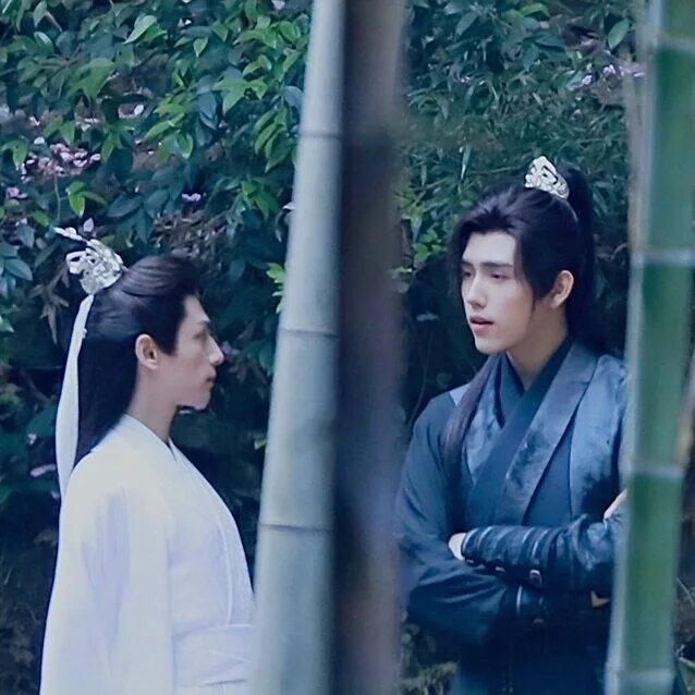 Дорама эрха бессмертие. Гу юнь и чан гэн дорама. Ло юньси и чэнь фэйюй. Хаски и его учитель кот дорама. Хаски и его учитель белый кот дорама.