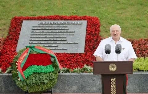 Лукашенко поздравил с днем независимости украины