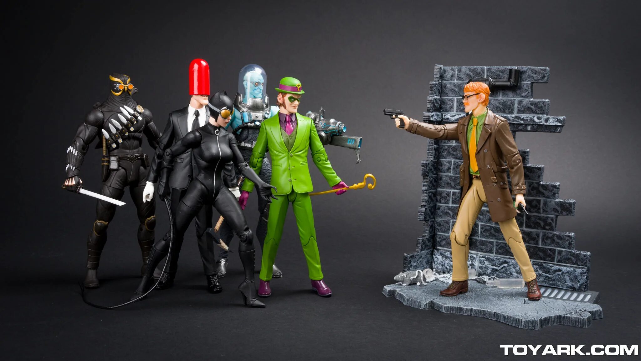 Designer series. Dc collectibles gordon. toymaker dc. dc collectibles выпустила 7-дюймовую фигурку зума. dc collectibles designer series batman.