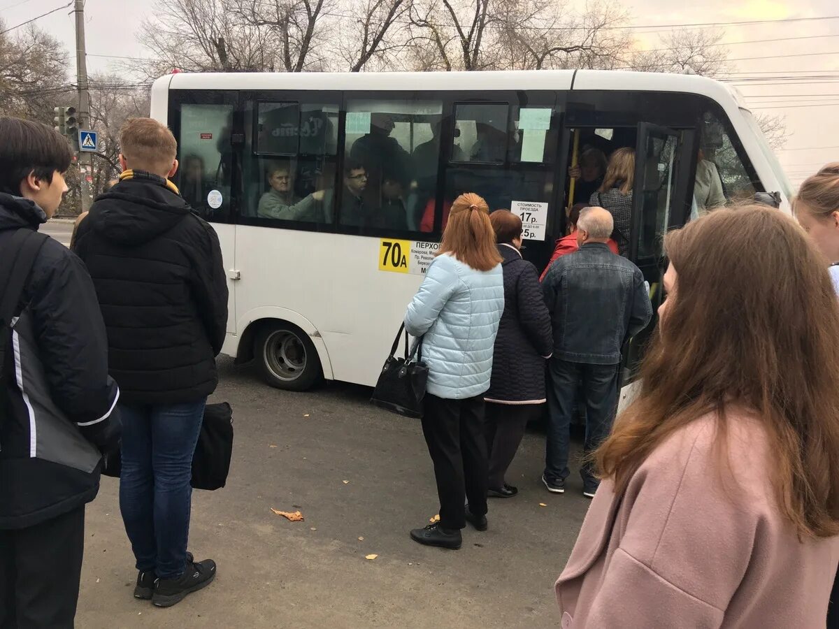 Автобусы воронеж изменения. Воронежский автобус. Автобус Воронеж. 10 Автобус Воронеж. Общественный транспорт Воронеж.