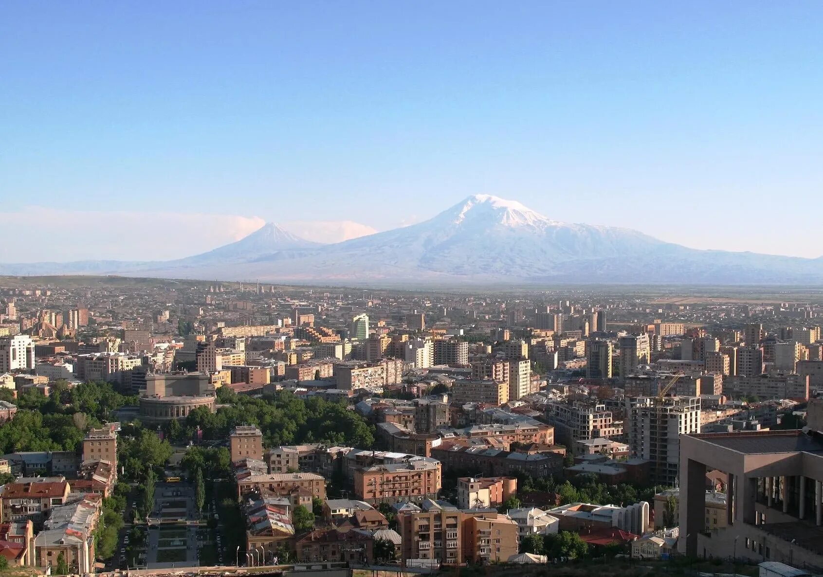 Столица Армении Ереван. Армения Ереван Арарат. Город Арарат город Армения. Арарат с каскада Армения.