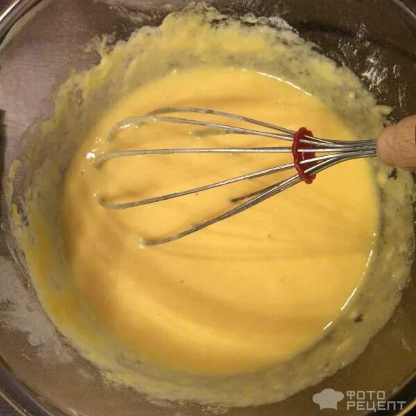 тесто для шарлотки с яблоками. тесто для шарлотки. тесто для шарлотки. шарлотка консистенция. тесто для шарлотки должно быть.