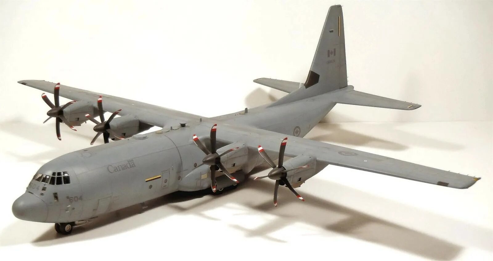 Самолет Hercules c130. C130 Hercules модель. C-130h Hercules 1/72 звезда. C-130 Hercules. J model mp4