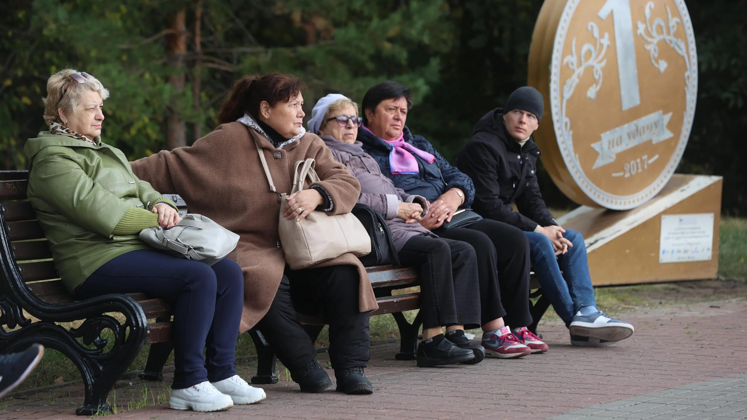 Дальше обсудим. Пенсионеры в России. Пенсионеры пенсия. Жизнь инвалидов в России. 1 Апреля пенсии в 2023.