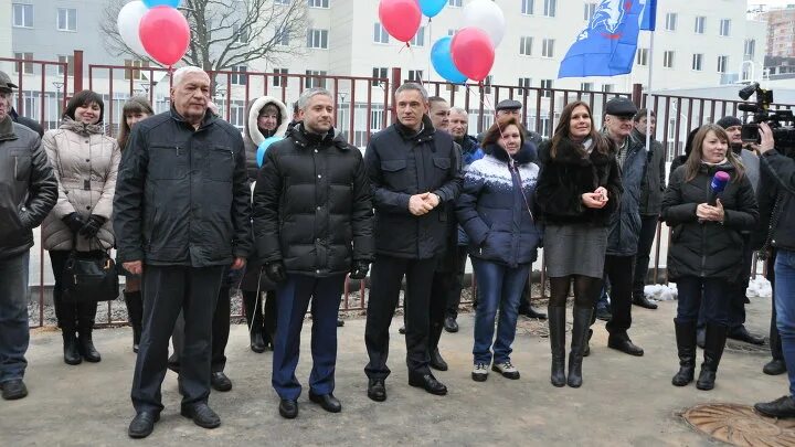 Погода в звенигороде на сегодня. Администрация Звенигорода. Администрация Звенигород представитеди. Глава города Звенигород. Сотрудники администрации г.Звенигорода.