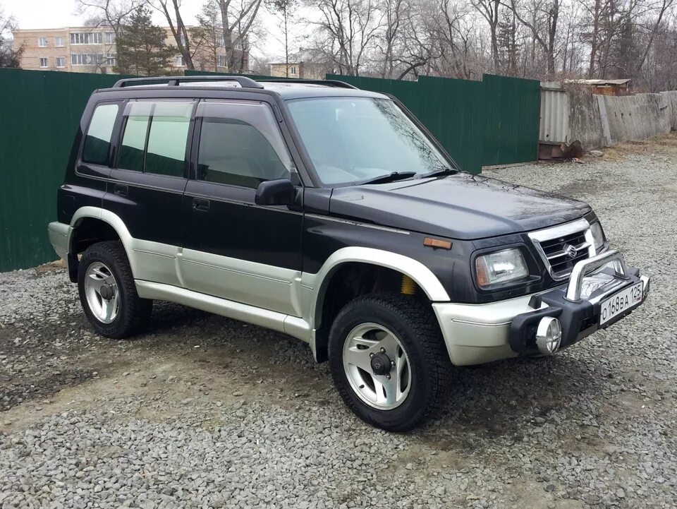 Сузуки эскудо 1997. Сузуки эскудо 1997 1 поколение. Suzuki Escudo 1997 1 поколение. Сузуки эскудо 1997 2 поколение.