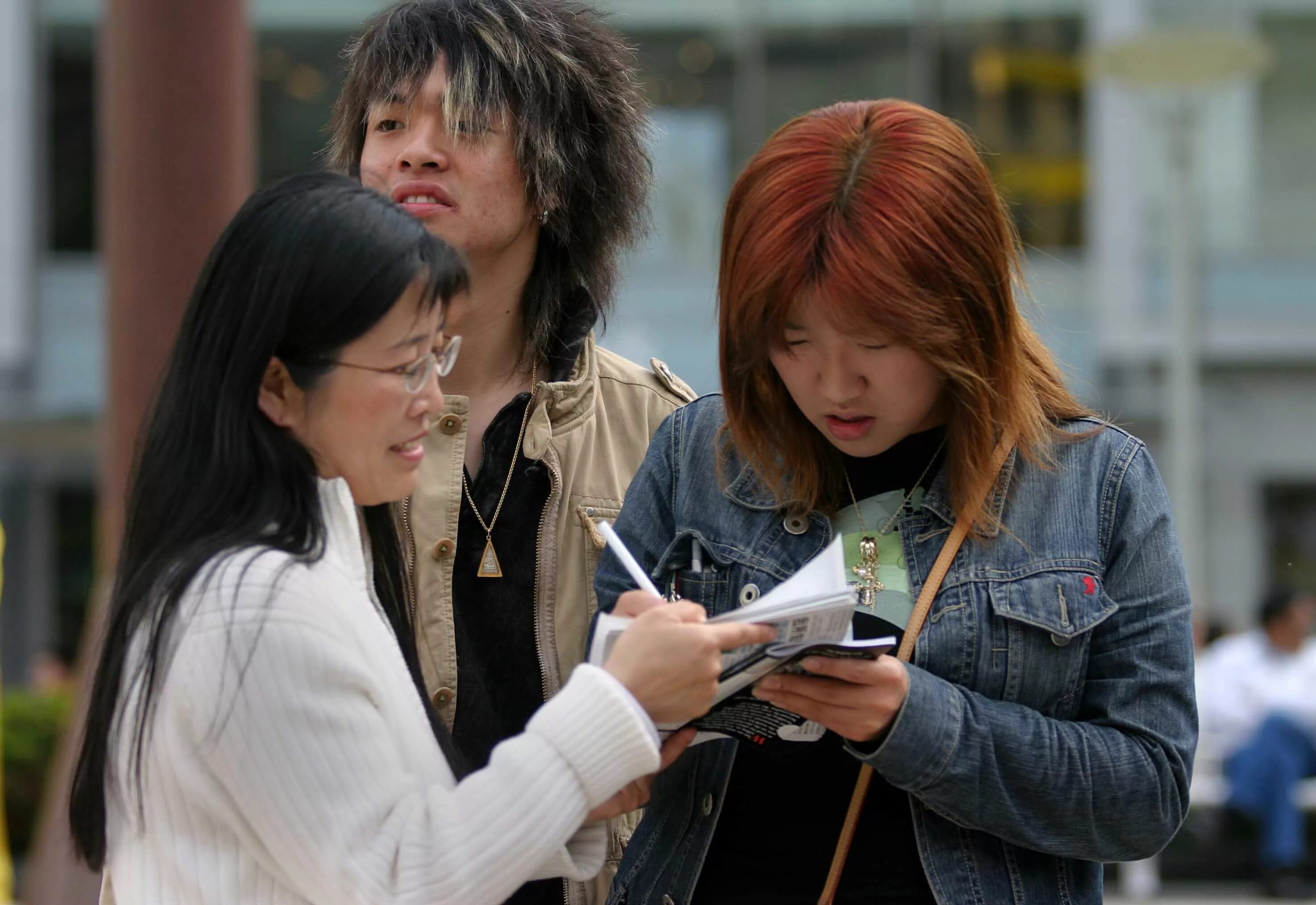 где общаться с корейцами