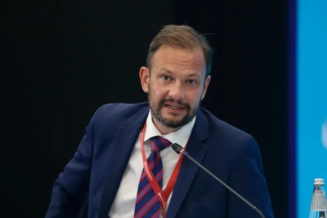 Камчатская ведущая уволилась после организации акции в поддержку Фургала - РБК